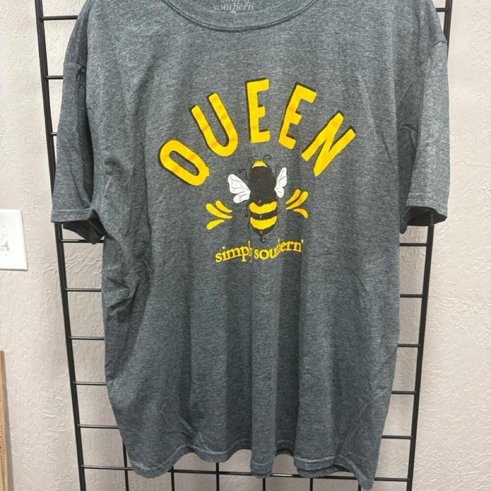 Simply Southern Queen Bee Graphic Tee